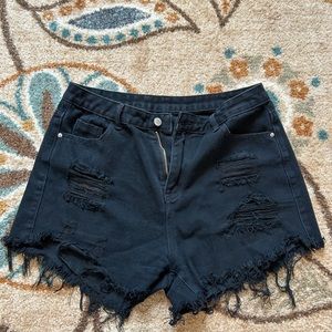 Black jean shorts, size XL
